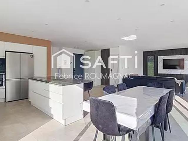 Lespignan 34710 Achat / Vente maison 4 pièces t4
