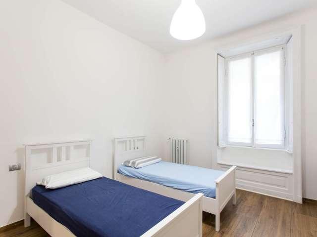 Letto in affitto in camera in appartamento con 9 camere da letto in Città Studi
