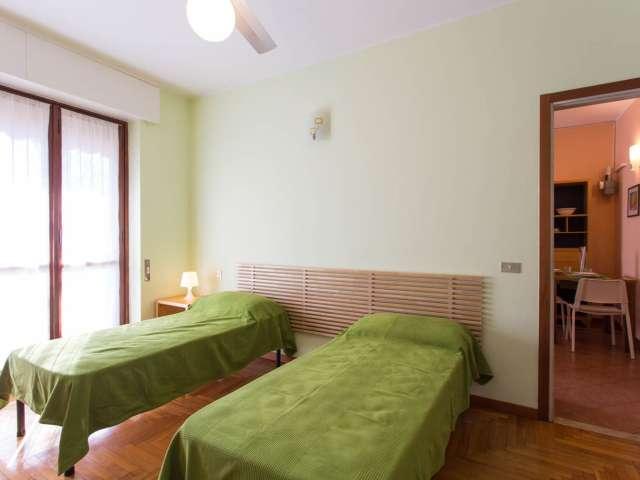 Letto in appartamento con 1 camera da letto in affitto Ronchetto Sul Naviglio