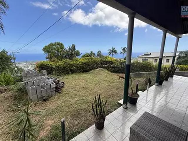 L'Étang Salé 97427 Achat / Vente maison 7 pièces t7 parking