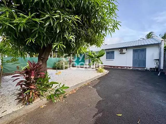 L'Étang Salé 97427 Achat / Vente maison 5 pièces t5 au dernier étage