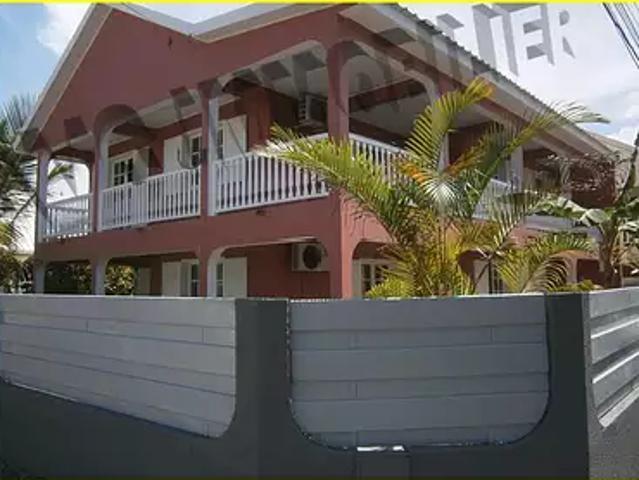 L'Étang Salé 97427 Location maison 5 pièces t5 terrasse