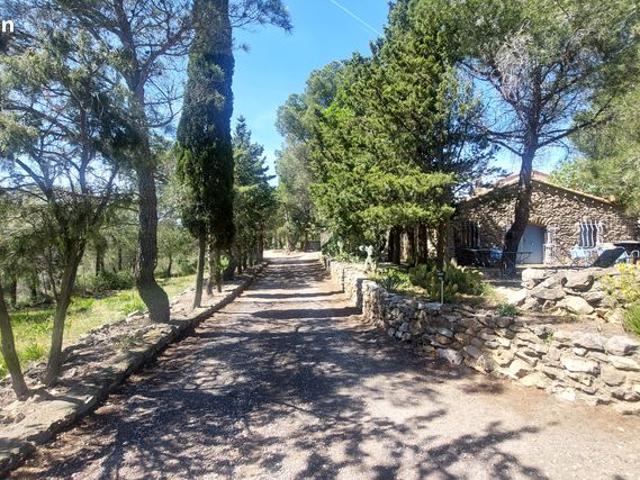 Leucate proche, mas de 200 m2 en deux parties sur 6500m2 avec piscine