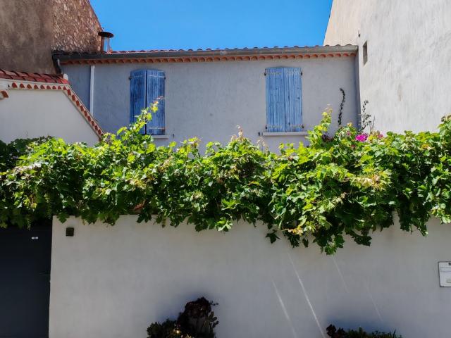 LEUCATE VILLAGE — Maison de village de 152 m2 • 6 pièces, avec patio de 35 m2
