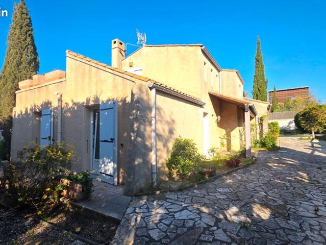 ✨ leucate village – maison 4 faces avec grand jardin ✨