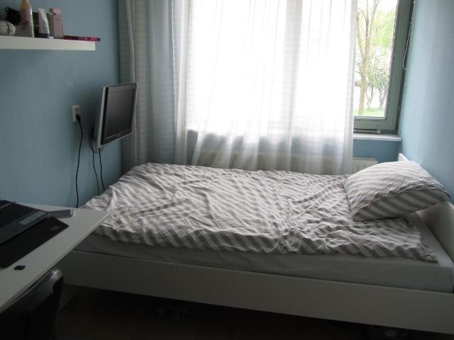 leuk knus kamer Station Lelylaan met Registraie