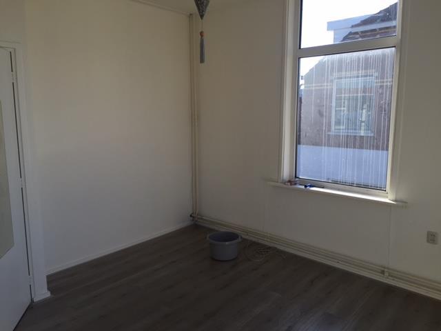 LEUKE KAMER TE HUUR!