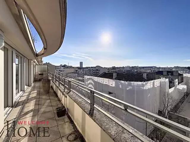Levallois Perret 92300 Achat / Vente appartement 2 pièces t2 au dernier étage