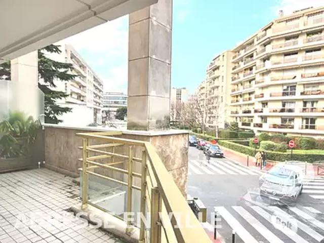 Levallois Perret 92300 Achat / Vente appartement 2 pièces t2 terrasse cave