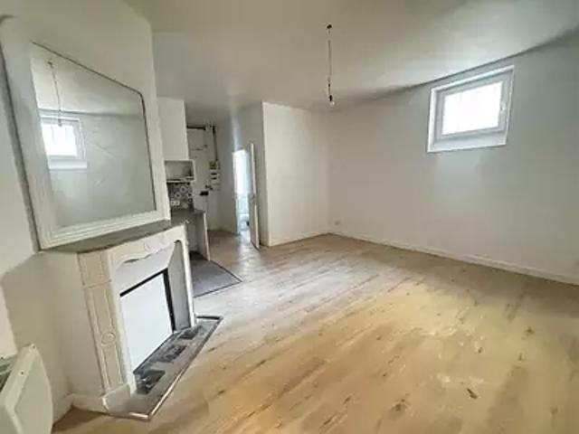 Levallois Perret 92300 Location appartement 2 pièces t2 au dernier étage