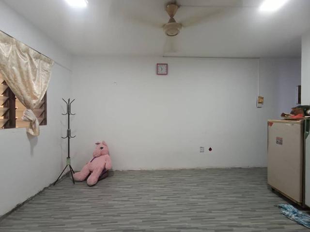 LEVEL1 Flat Keramat Dekat Surau