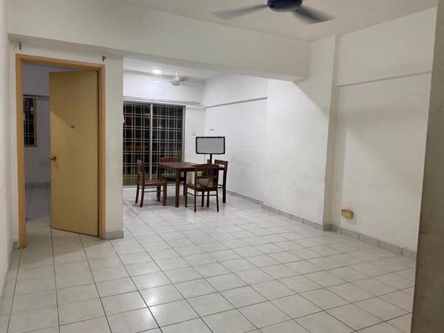 Level 4 Facing Shoplot Tenanted Sri Dahlia Apartment Kajang