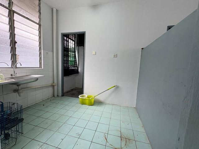 Level 4 Good for invest Walk Up di Rista Villa Apartmnt Puchong