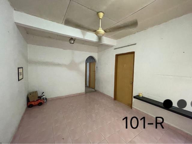 Level 5 Pangsapuri Sri Nervillia Kota Kemuning 650sqft Nice unit for
