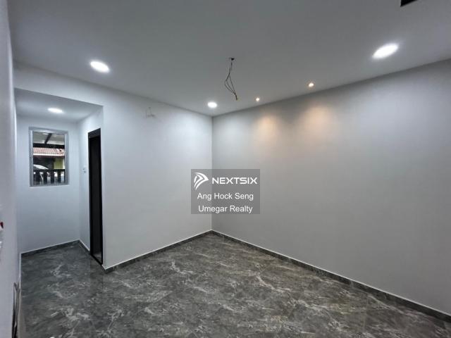 Level: 5 2 bedrooms, 2 bath rooms Kitchen cabinet Ceiling fans in all 2 bedrooms and living room. Wardrobes in all 2 bedrooms. 1 car park slot