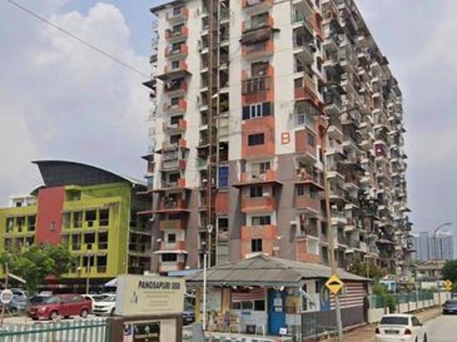Level 9 With Strata Ready Unit Pangsapuri SS8 Kelana Jaya for Sale