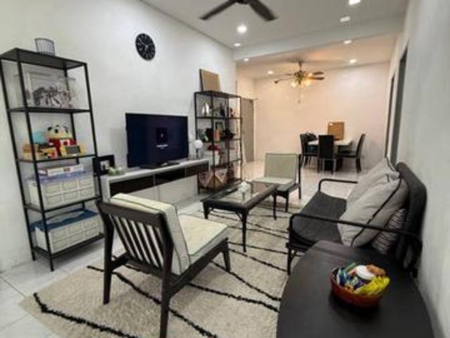 Level 1 Apartment Putra Indah
