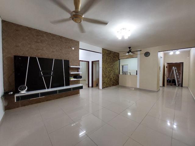 LEVEL 1 FACING POOL AMAN HEIGHTS CONDOMINIUM Seri kembangan