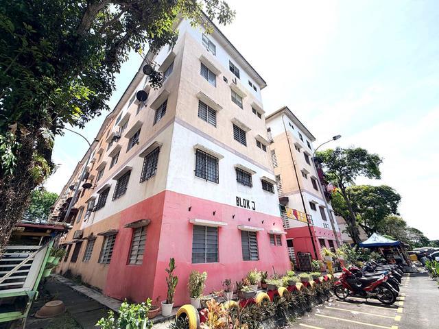 LEVEL 1 Flat Bukit Tinggi 2 Klang House For Sale