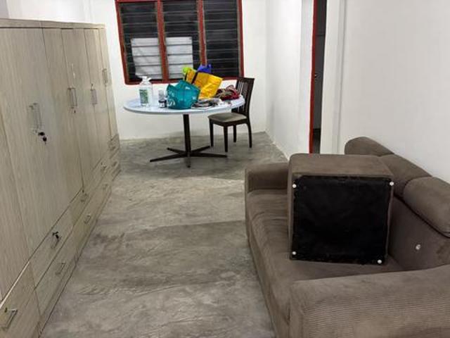 LEVEL 1 Flat PKNS Seksyen 7 Shah Alam