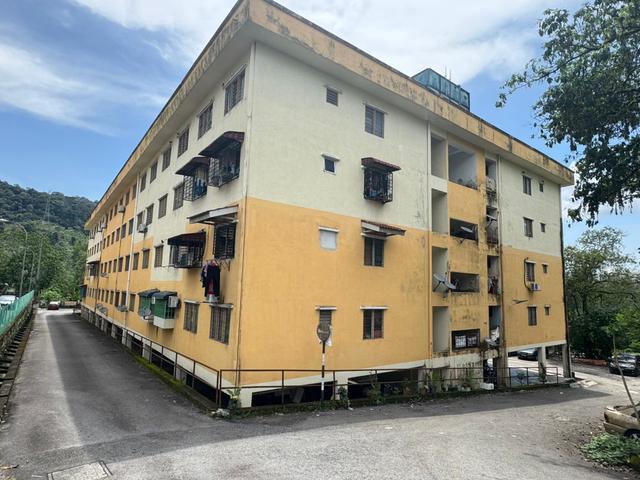 Level 1 Flat Taman Segar Perdana BELOW MARKET Near leisure mall