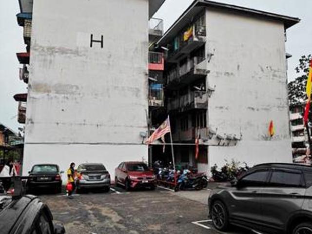 LEVEL 1 Flat Taman Puchong Perdana Puchong