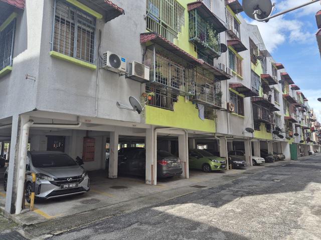 LEVEL 1 FREEHOLD Apartment Taman Sri Kuching KL for Sale NEGO