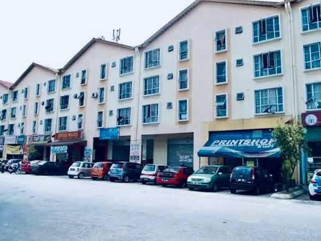 LEVEL 1 RENOVATED Pusat Komersial Seksyen 7 Good for Investment