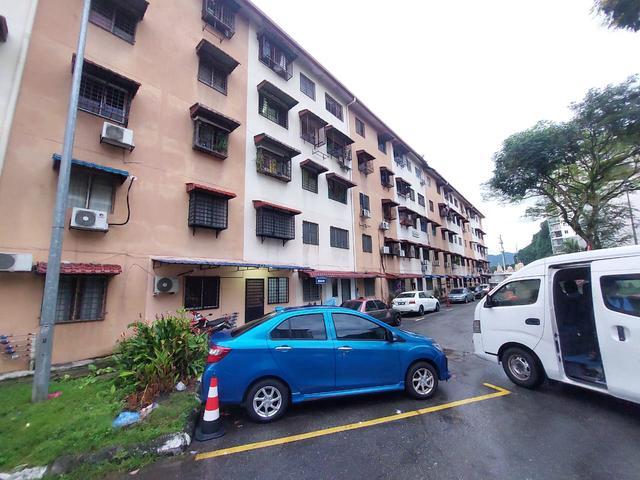 LEVEL 1 TINGKAT 1 Flat Putri Laksamana Batu Cave Gombak