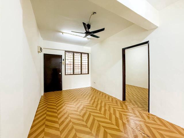 LEVEL 1Pangsapuri Bayu Block D Seri Kembangan