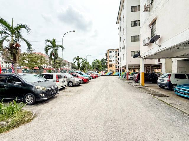 LEVEL 1Pangsapuri Bayu Block D Seri Kembangan