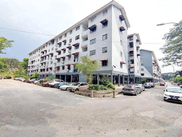 LEVEL 2 Flat Gugusan Dahlia Seksyen 8 Kota Damansara