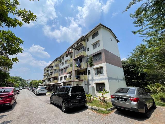 Level 2 Flat PKNS seksyen 6 Bandar Baru Bangi