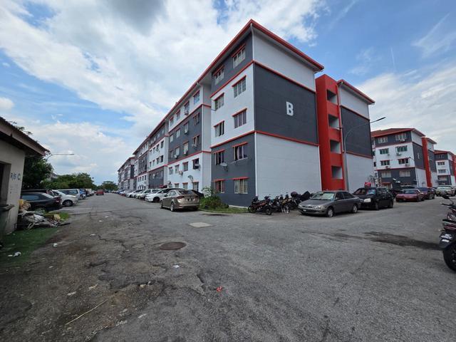 Level 2 Pangsapuri Seri Saujana Bandar Saujana Putra 750sqft 3R2B