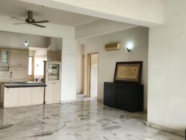 LEVEL 2 Sri Alam Condominium Seksyen 13 Shah Alam CHEAP