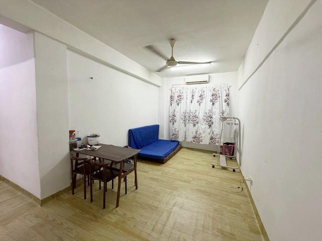 LEVEL 2FREEHOLD Apartment Megah Villa Taman Warisan