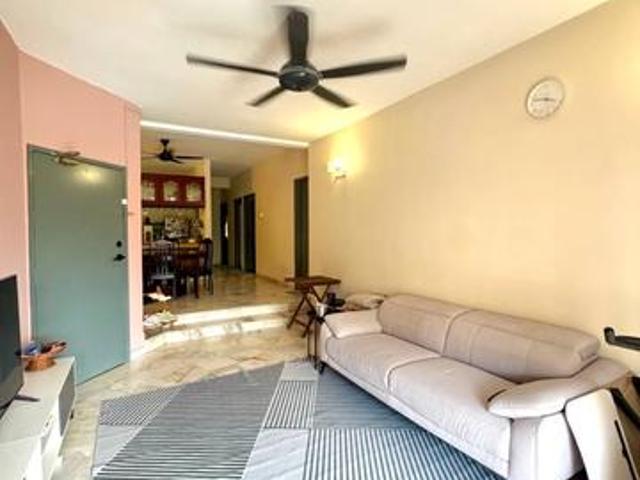 Level 3 1100sqt Facing pool Sri Kenangan Condo KL