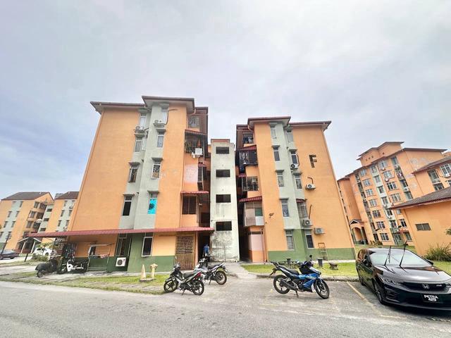 Level Ground Floor Apartment Seroja Taman Putra Perdana Puchong