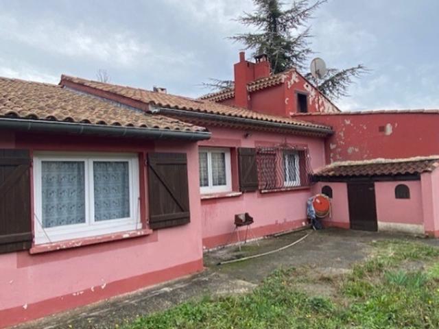 LEVENS CENTRE VILLA 5P 110m2 GARAGE COMBLES TERRAIN 910M² PLAT CLOS