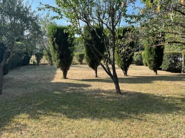 LEVENS MAISON 20M² SUR 813M² PLAT CONSTRUCTIBLES