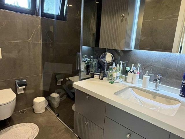 LEVENT'TE KOMPLE YENİLENMİŞ OTOPARKLI MÜSATİKİL 5+1 LÜKS VİLLA