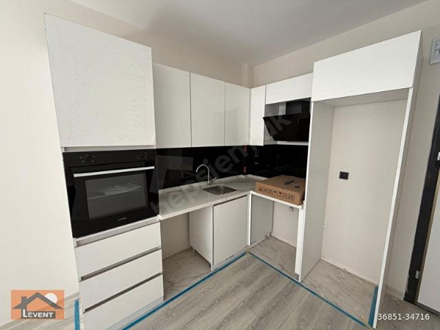 LEVENT'TEN GÖLBAŞI UFUK GÖL EVLERİNDE 2+1+2 BANYO, 80 M2 KATTA ASANSÖRLÜ KAPALI AÇIK OTOPARKLI