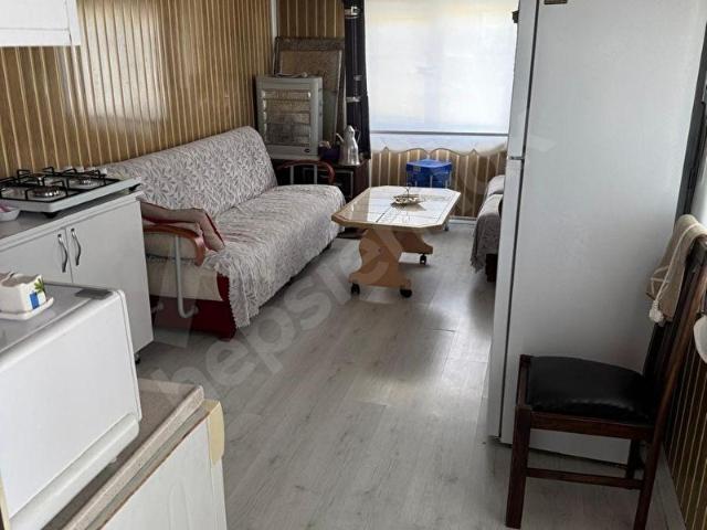 LEVENT'TEN OYACA YEŞİLÇAM MAHALLESİNDE 619 M2 ÜZERİNDE 45 M2 1+1+ DEPOLU İMARLI PREFABRİK KONUT