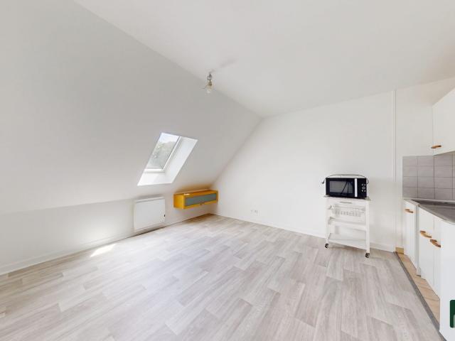 Lèves Location Appartement 28