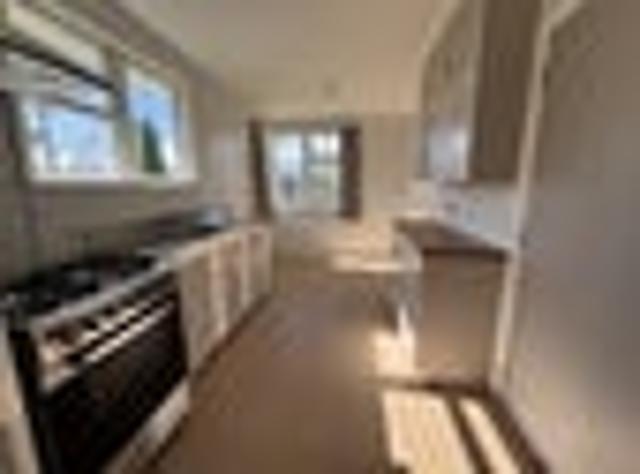 Levin, 2 bedrooms, $450 pw