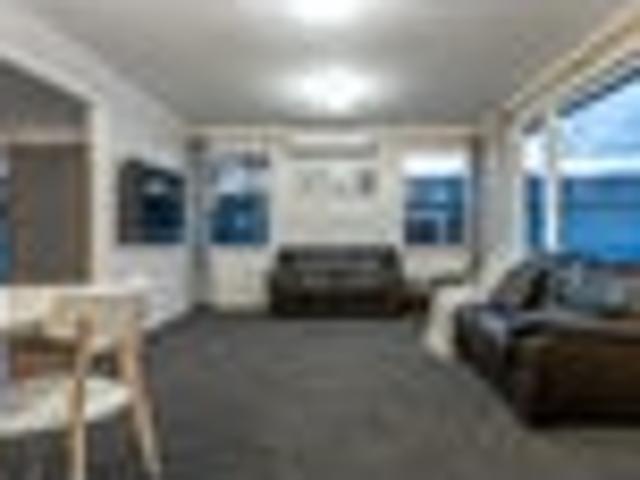 Levin, 2 bedrooms, $550 pw