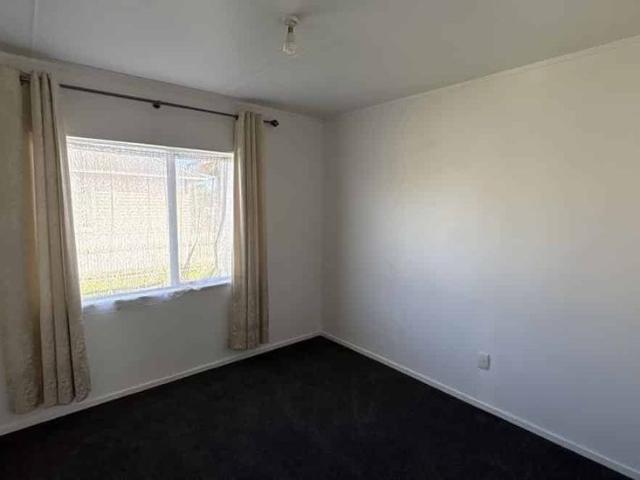 LEVIN 3 BEDROOMS