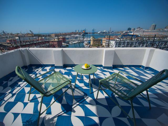 Lévre de Cuppi: Rooftop Terrace in Old Genoa
