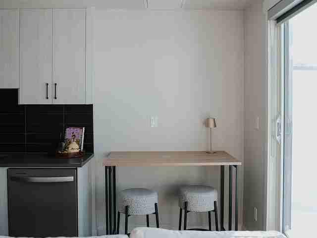 Lewis Block at Stadium Yards 2 Bedroom Apartment for Rent at 8450 106a Ave Nw, Edmonton, AB T5H 0S4 Boyle Street
