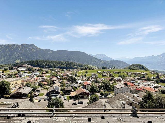 LEYSIN Magnifique appartement sous combles à la vue imprenable | dreamo. Ch